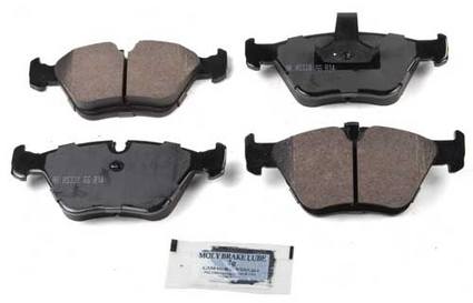 BMW Disc Brake Pad Set - Front 34116761279 - Akebono Euro Ultra-Premium EUR725